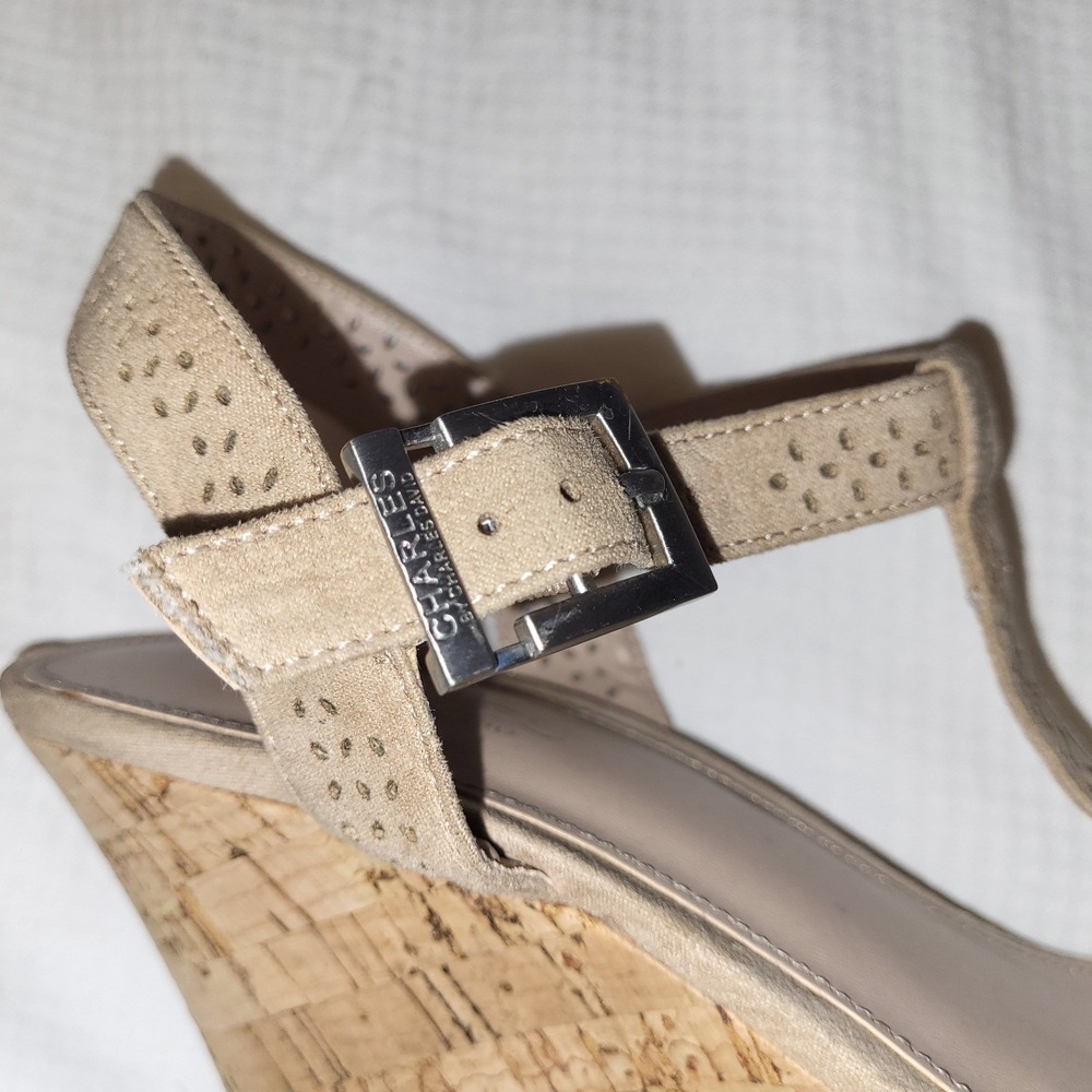 Charles by Charles David Beige Tan Cork Wedge Laser Cut Strappy Sandals 9M - Picture 7 of 10